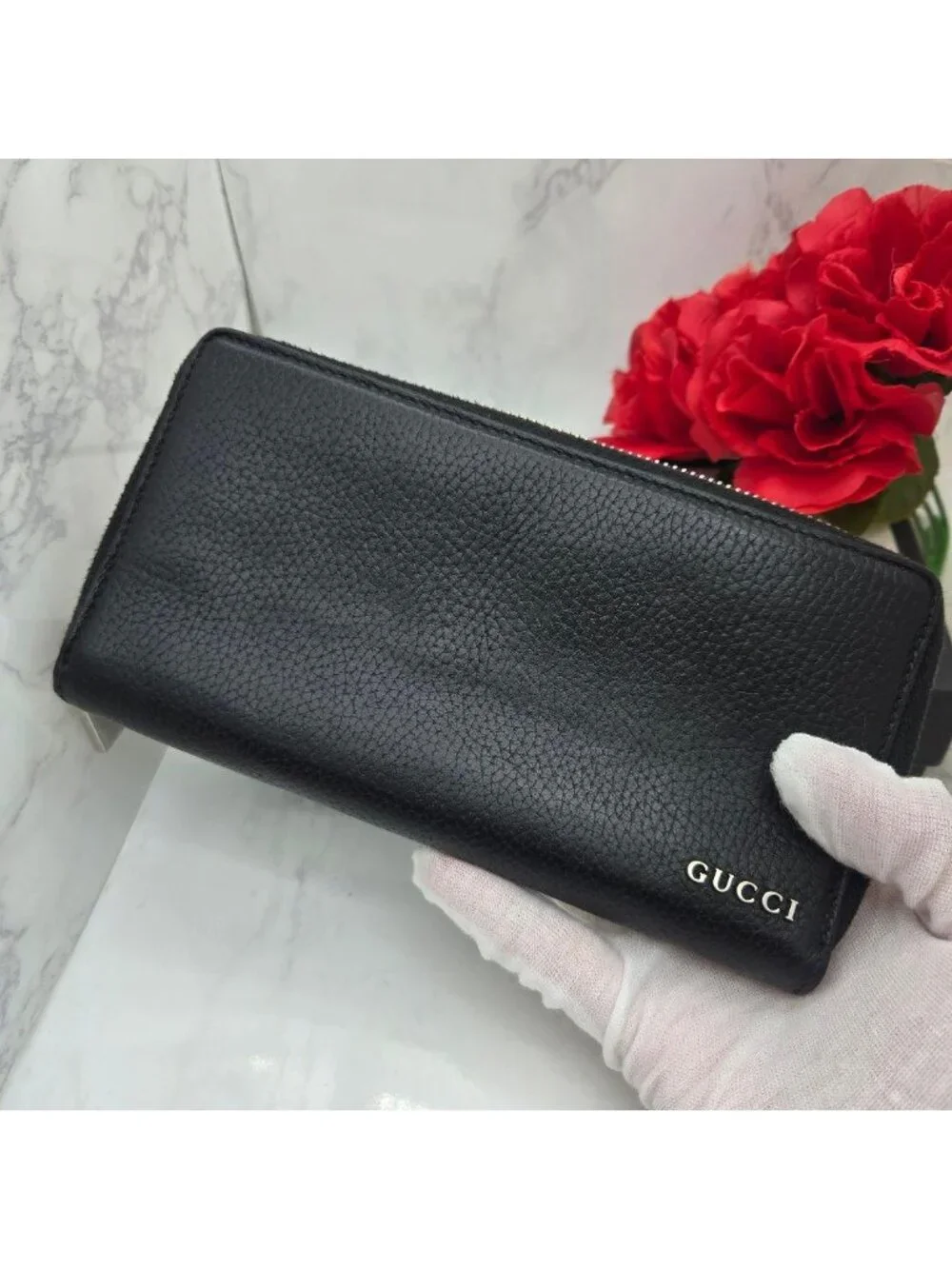 Gucci color black